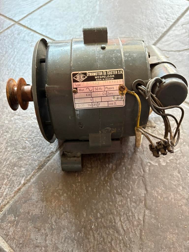 Dynamotor electromotor, Ophalen of Verzenden, Zo goed als nieuw