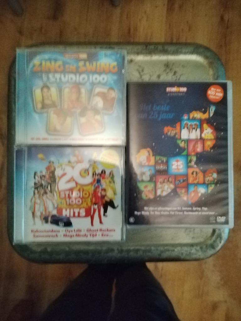 Studio 100 pakket (2 Cds en 1 dubbel-DVD), CD & DVD, CD | Néerlandophone, Comme neuf, Autres genres, Envoi