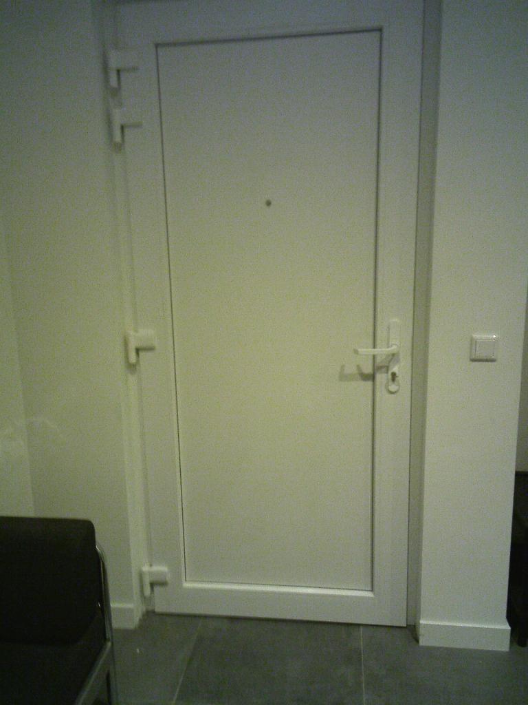 Voordeur links draaiend compleet met kozijn, hangwerk, slot, Doe-het-zelf en Bouw, Nieuw, Buitendeur, Ophalen, 100 tot 120 cm