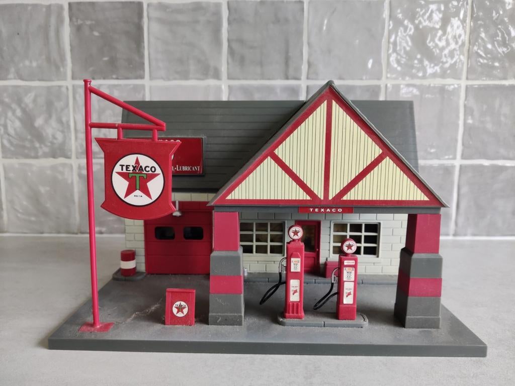 Service station Texaco, Verzamelen, Ophalen