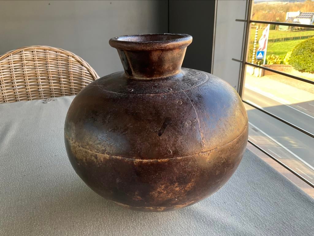 Stenen Nepalese waterkruik, Huis en Inrichting, Woonaccessoires | Vazen, Ophalen of Verzenden, Nieuw