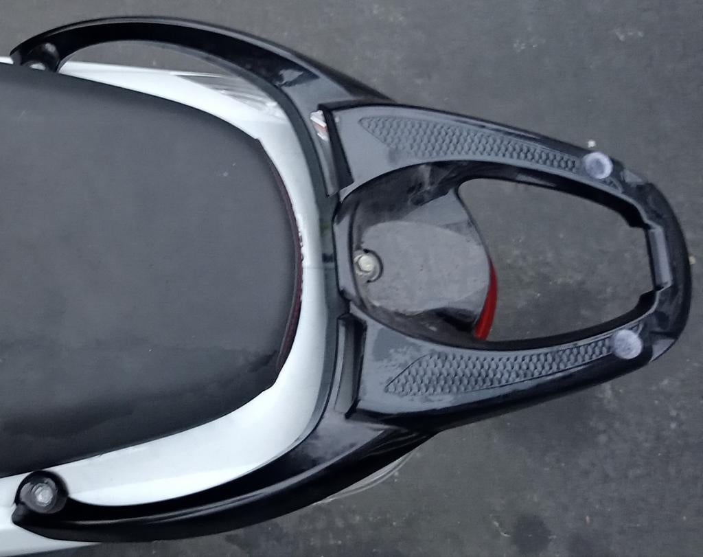 HONDA PES 125 GREY bagagerek voor scooters, Ophalen of Verzenden, Gebruikt, Honda