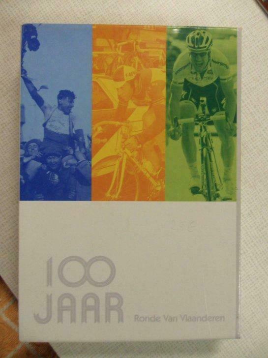 3 boeken in box  100 jaar ronde van vlaanderen, Boeken, Ophalen of Verzenden, Nieuw