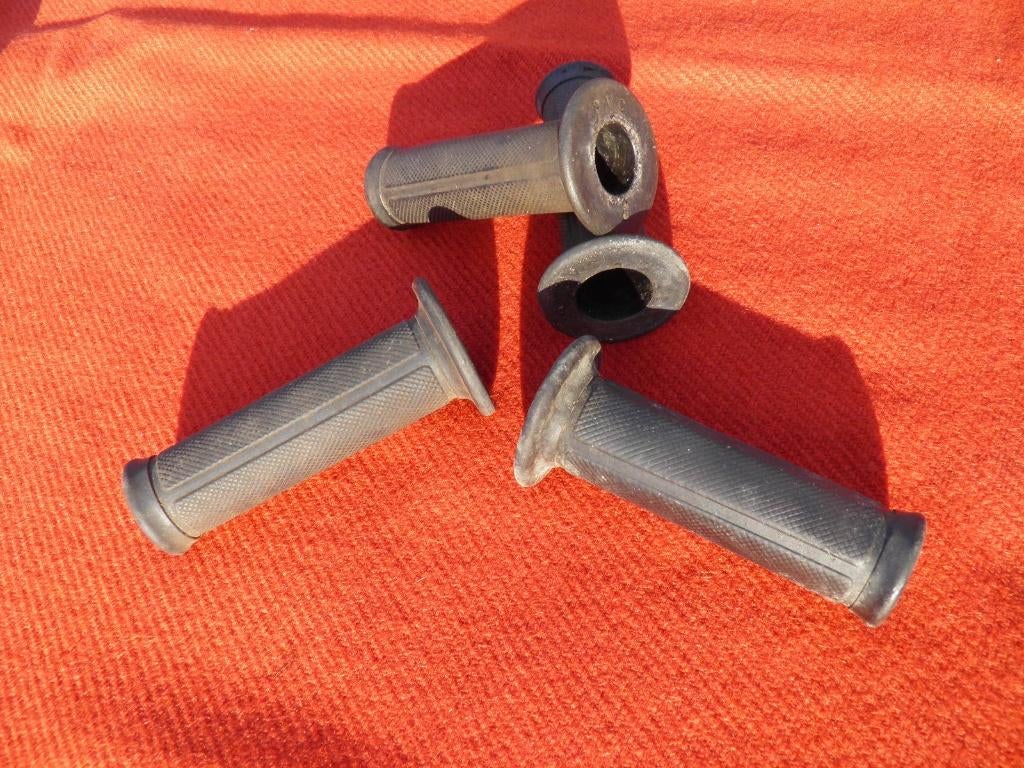 Originele rubberen handvaten voor Honda Wallaroo., Enlèvement ou Envoi, Utilisé, Autres types, Honda wallaroo