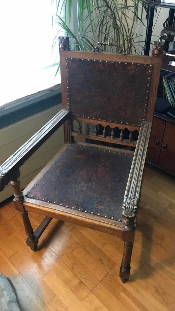 Antieke Mechelse stoelen., Ophalen