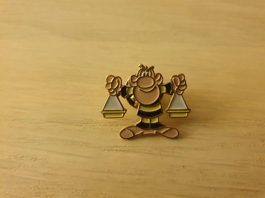 pin's de d'altone vintage années 90, Enlèvement ou Envoi, Comme neuf, Figurine, Insigne ou Pin's
