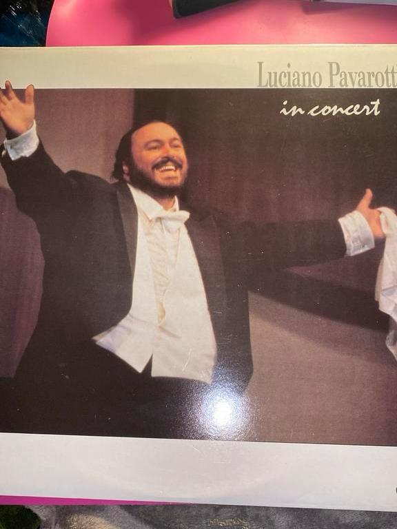 PERFECTE STAAT DUBBELE LP “ LUCIANO PAVAROTTI IN CONCERT !, Cd's en Dvd's, Ophalen of Verzenden, Zo goed als nieuw