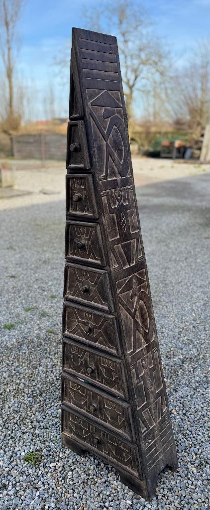 Koloniale piramide kast met 8 lades, Antiek en Kunst, Ophalen