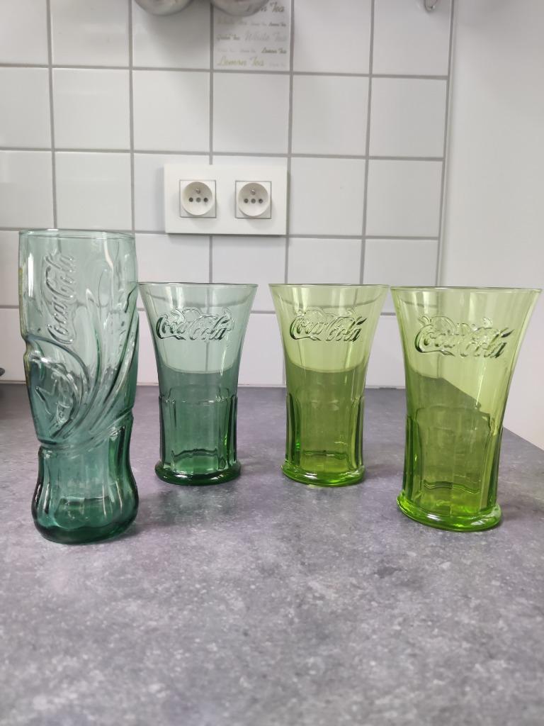 Gekleurde Coca Cola glazen, Verzamelen, Ophalen, Gebruikt, Frisdrankglas