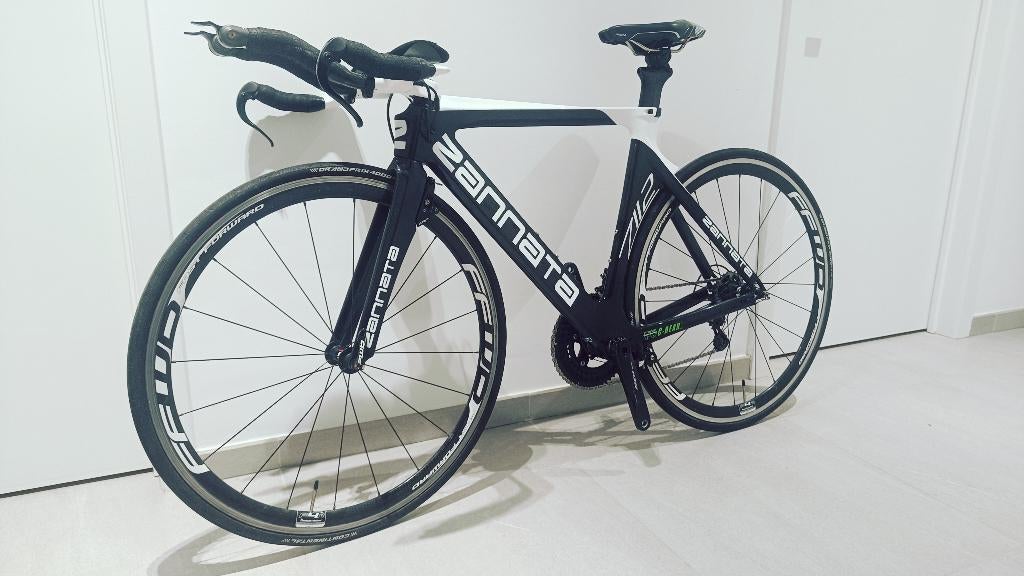Zannata Z112 – Triathlon fiets – FFWD F4R wielen, Fietsen en Brommers, 28 inch, Gebruikt, Carbon, 10 tot 15 versnellingen