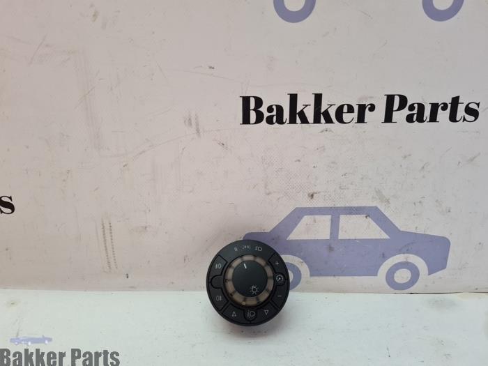 Licht Schakelaar van een Opel Corsa, Gebruikt, -, -, Opel