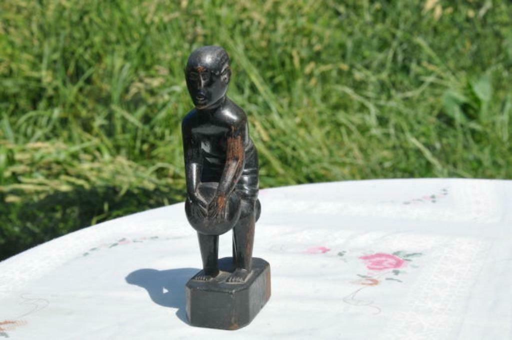 §  statue africaine joueur de tamtam, Antiek en Kunst, Ophalen of Verzenden
