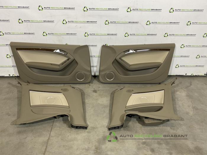 Ensemble garniture panneau latéral d'un Audi A5, -, 3 mois de garantie, Utilisé, -