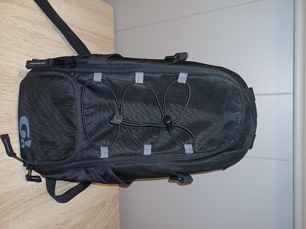 Flocare infinity rugzak zwart met frame voor sondevoeding, Ophalen, Zo goed als nieuw