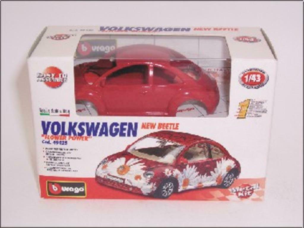 1:43 Bburago kit 49425 VW New Beetle Flower Power 'Margriete, Ophalen of Verzenden, Zo goed als nieuw, Auto's