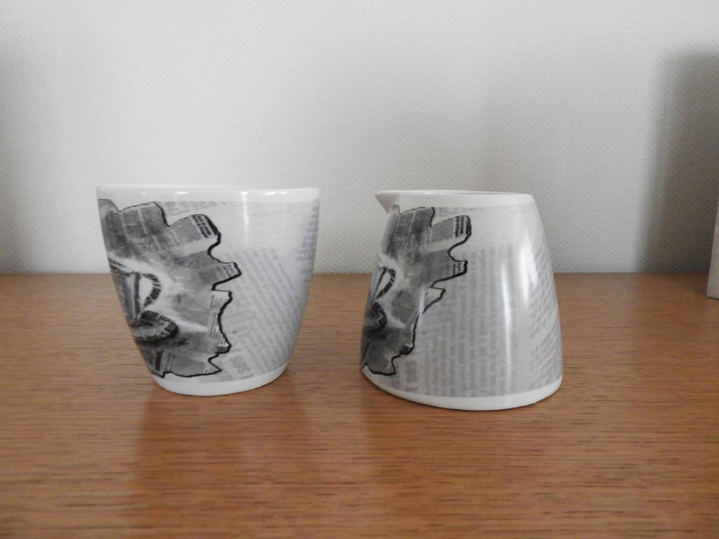 melk en suikerpot DE, Huis en Inrichting, Keuken | Servies, Ophalen of Verzenden, Nieuw, Porselein, Overige typen