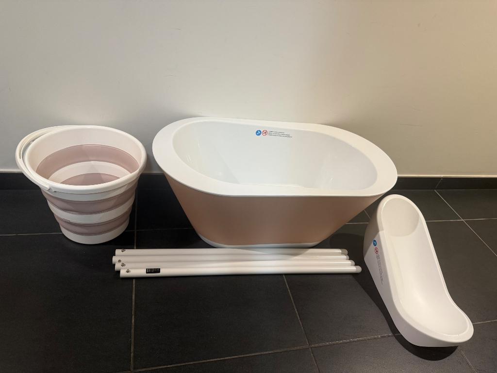 Nieuw! We too badset 5 delig(badzitje+bademmer), Kinderen en Baby's, Nieuw, Badje, Standaard, Ophalen