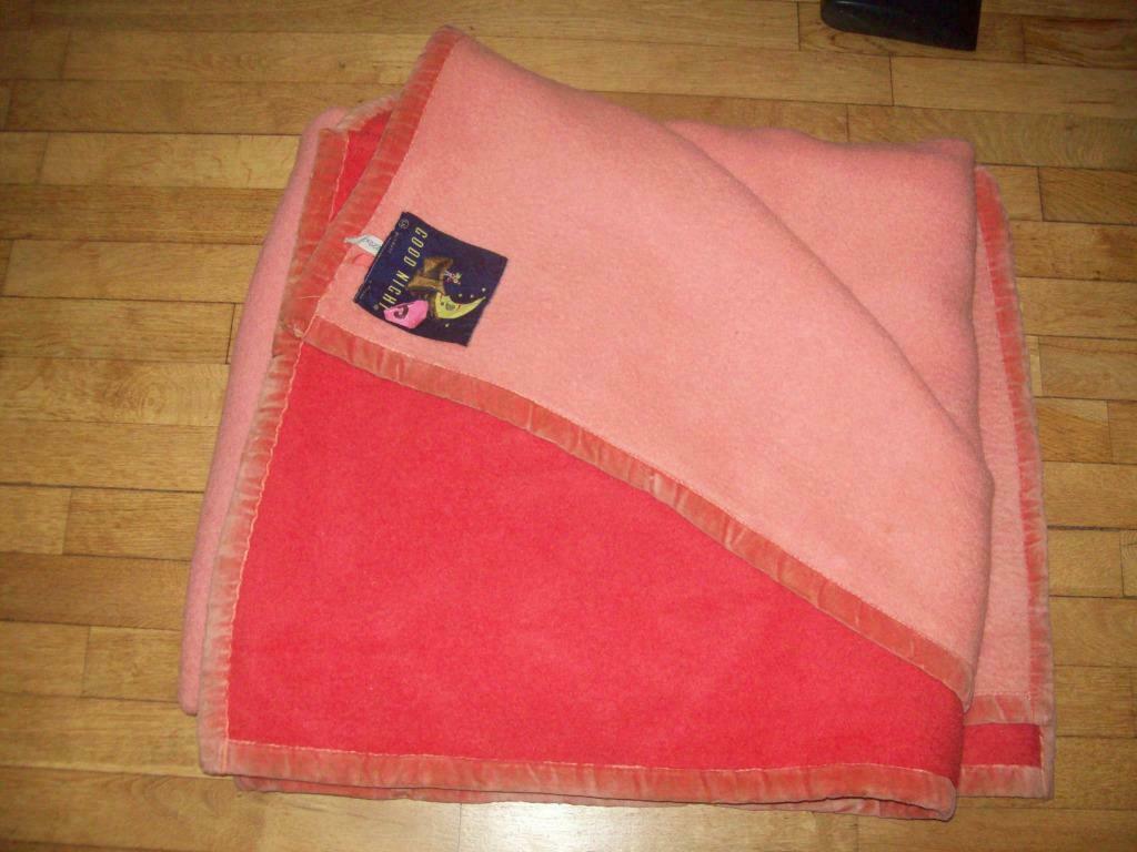 couverture pure laine bicolore, Maison & Meubles, Chambre à coucher | Linge de lit, Enlèvement, Comme neuf, Deux personnes, Couverture ou Couette