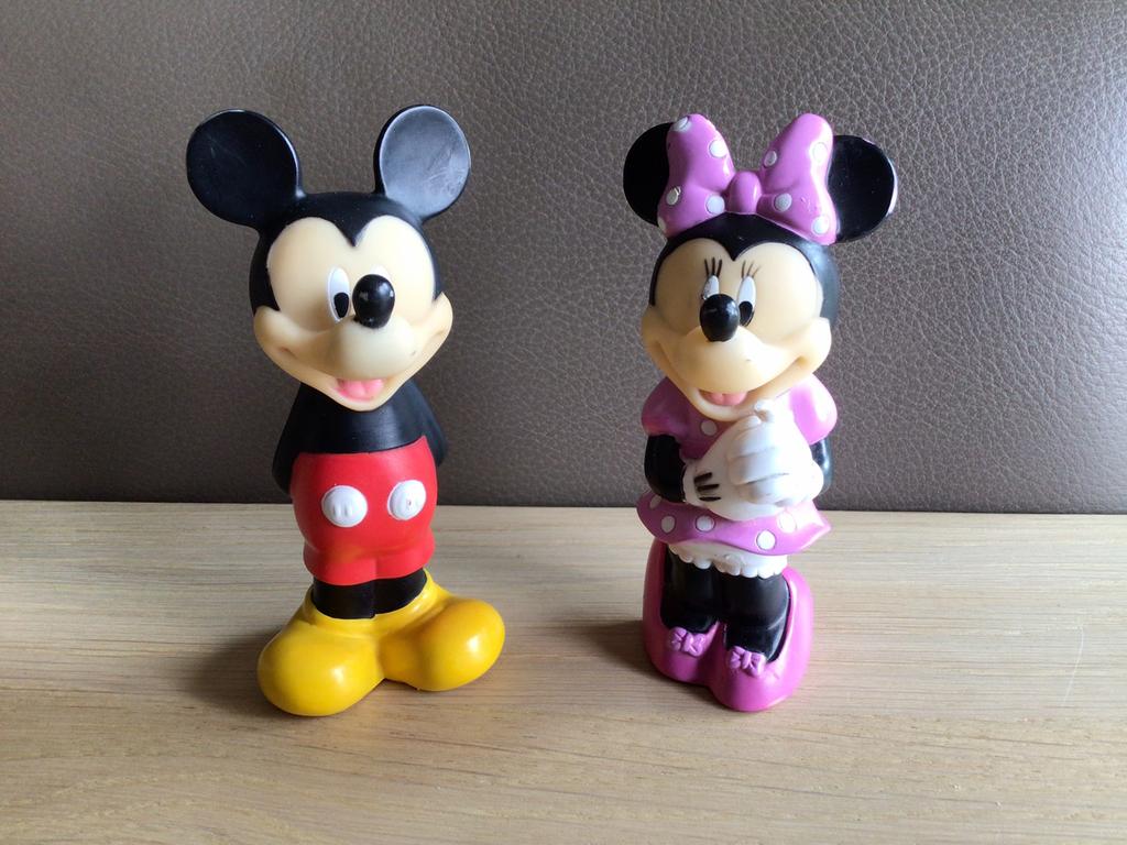 Mickey en Minnie mouse, in rubber, Ophalen of Verzenden, Gebruikt