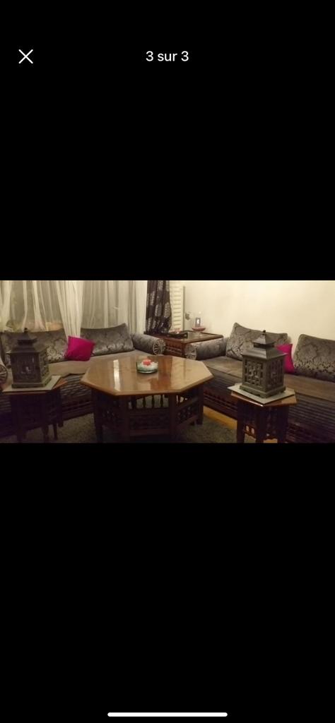 Salon marocain, Enlèvement