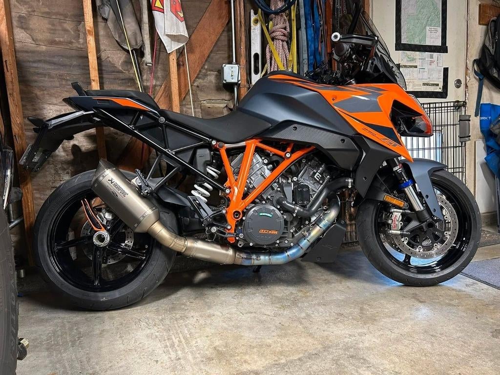 KTM SuperDuke GT '23, Tourisme, Plus de 35 kW, Permis Moto A1 minimum, 2 cylindres