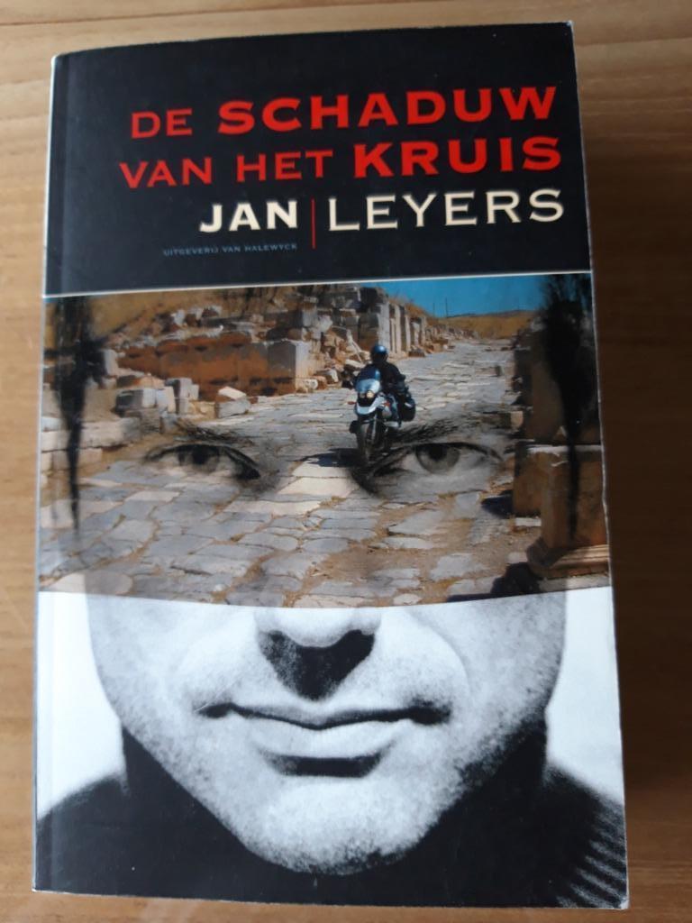 De schaduw van het Kruis (Jan Leyers) CANVAS, Enlèvement ou Envoi, Jan Leyers