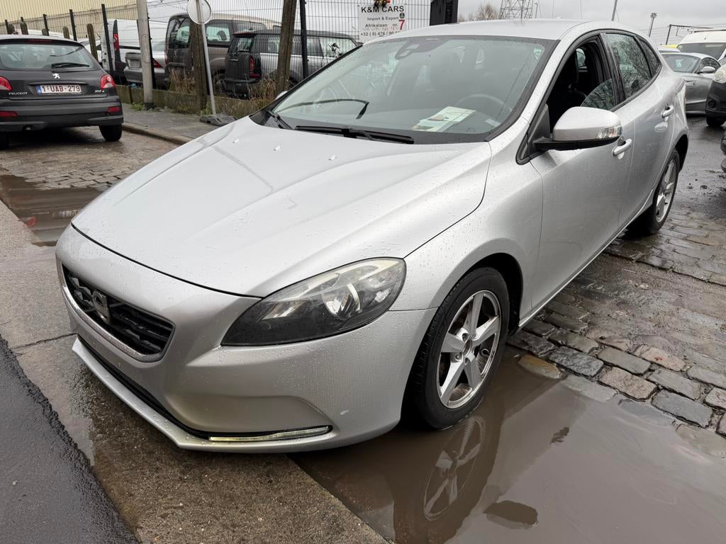 Volvo V40 **2013**CAM**Digital dashboard**PROPER**, Auto's, Euro 5, Stof, Zwart, 4 cilinders