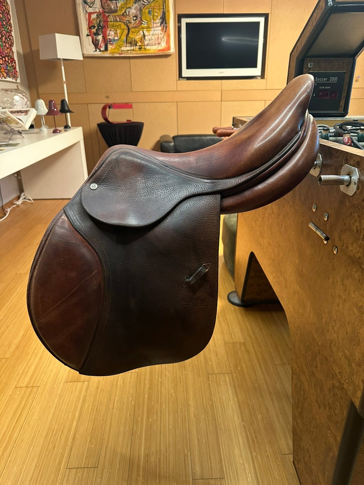 CWD SE02 17,5” — CWD Hinderniszadel — Havana/kastanje, Ophalen, Middeldiepe zit, CWD, Springen