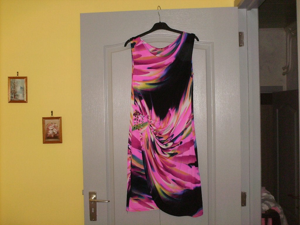 a vendre robe pour dame, Kleding | Dames, Overige kleuren, Nieuw, Ophalen of Verzenden, Knielengte