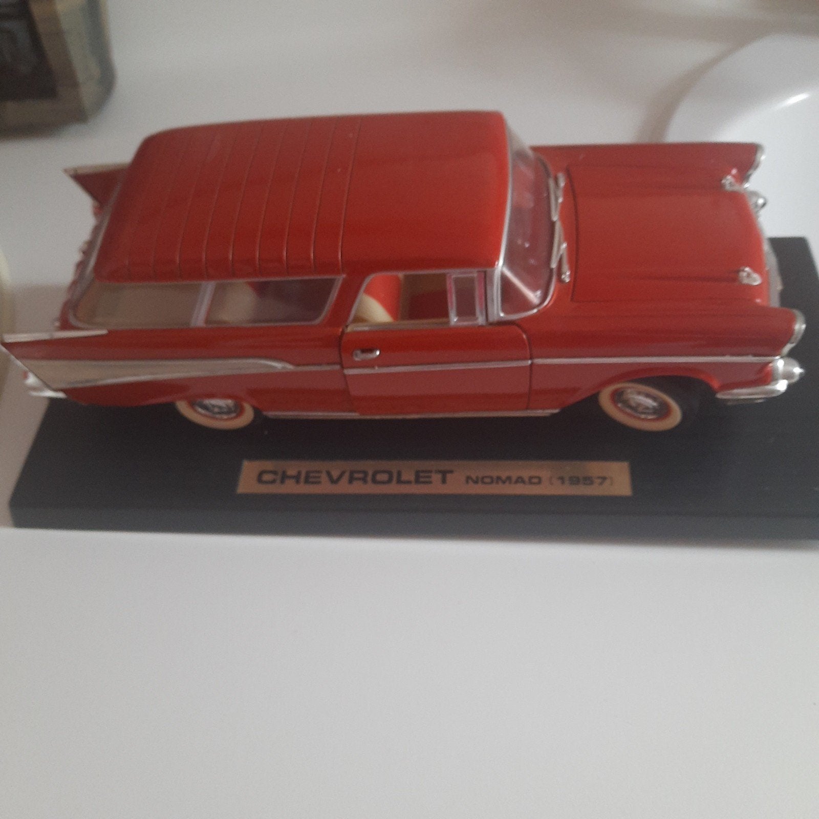 CHEVROLET NOMAD 1957 * 1:18 * VINTAGE * EXCELLENT ÉTAT ! ! !, Enlèvement, Neuf, Voiture, Autres marques
