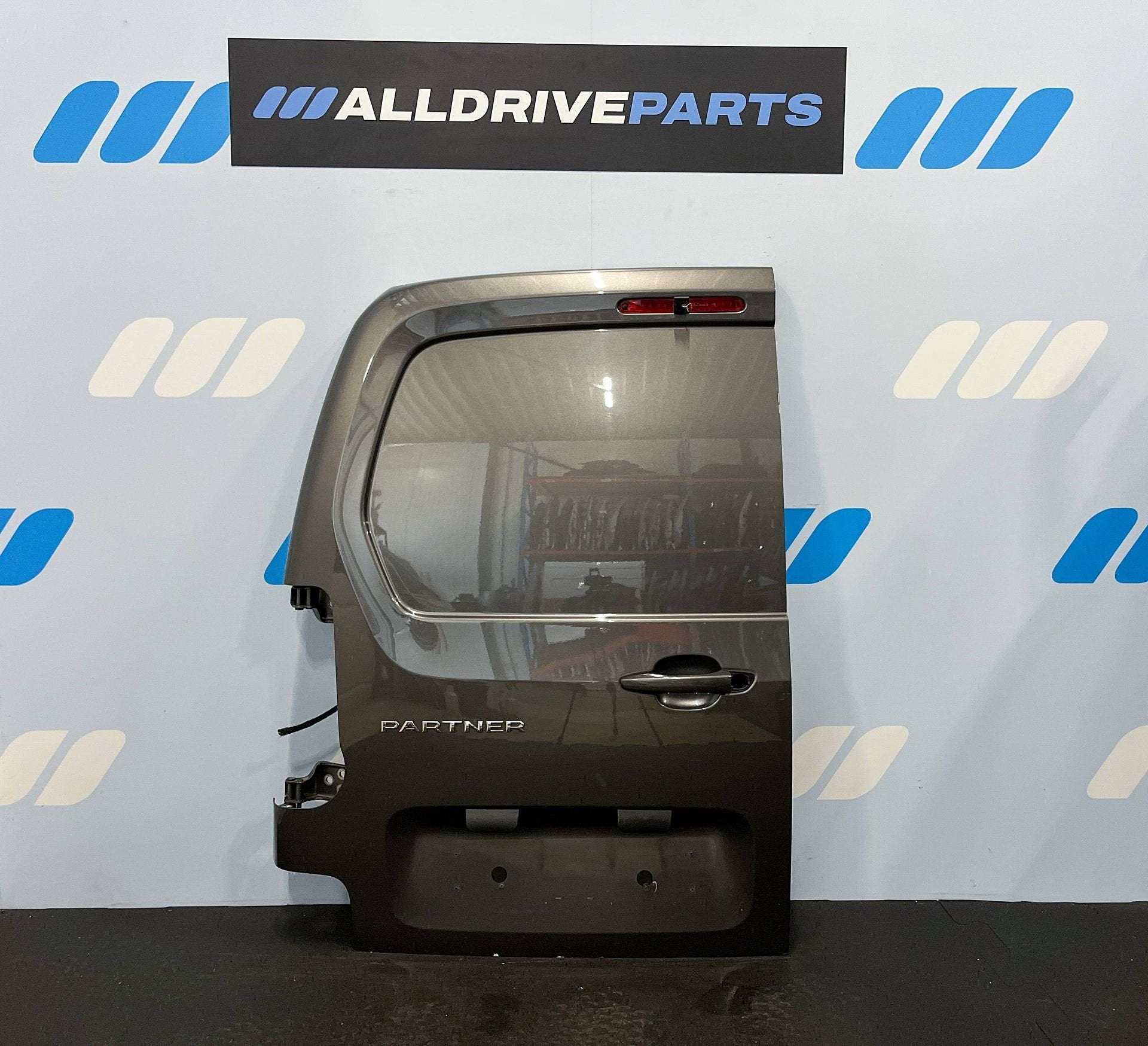 Achterdeur links achter Peugeot Partner EVL grijs 9820437080