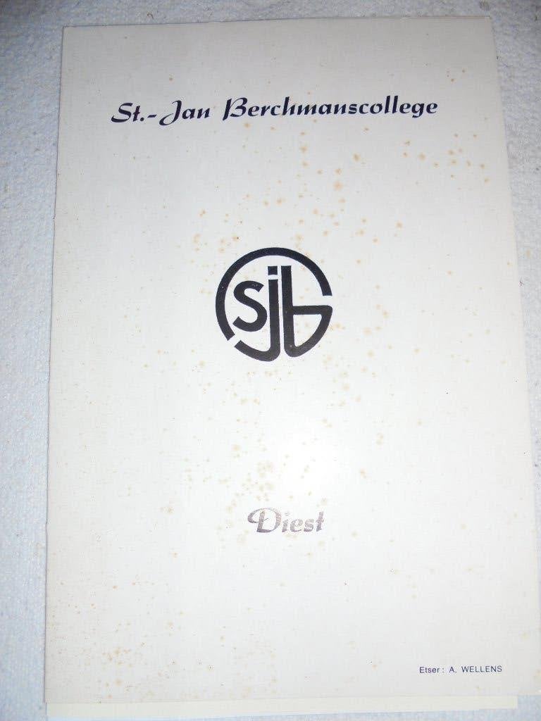 Ets van het St-Jan Berchmanscollege te Diest, Antiek en Kunst, Architectuur, Ophalen of Verzenden, 200 cm, 1950 - 1999