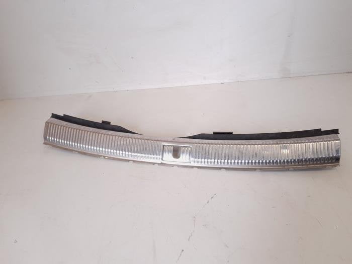 Couverture capteur serrure arrière d'un Audi A6, -, 3 mois de garantie, Audi, Utilisé