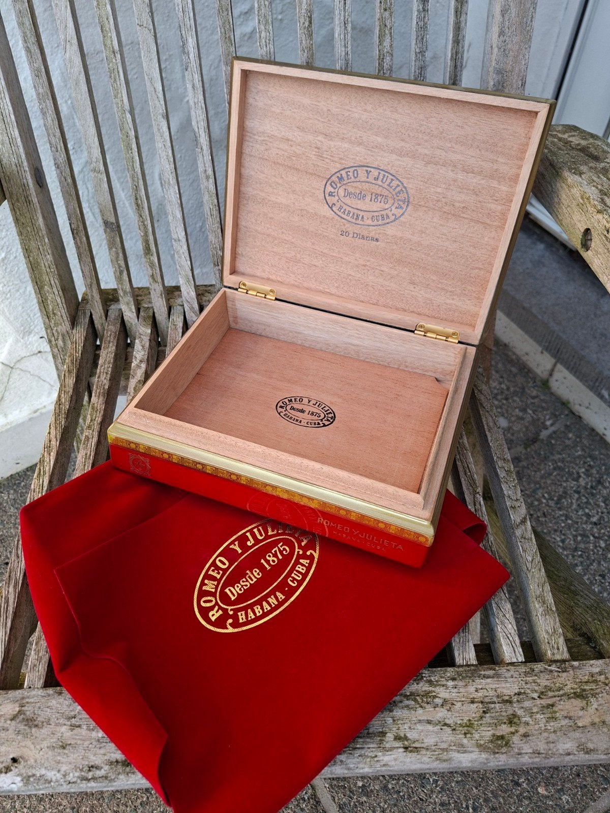 boîte à cigares de luxe Roméo et Juliette + pochon, Enlèvement ou Envoi