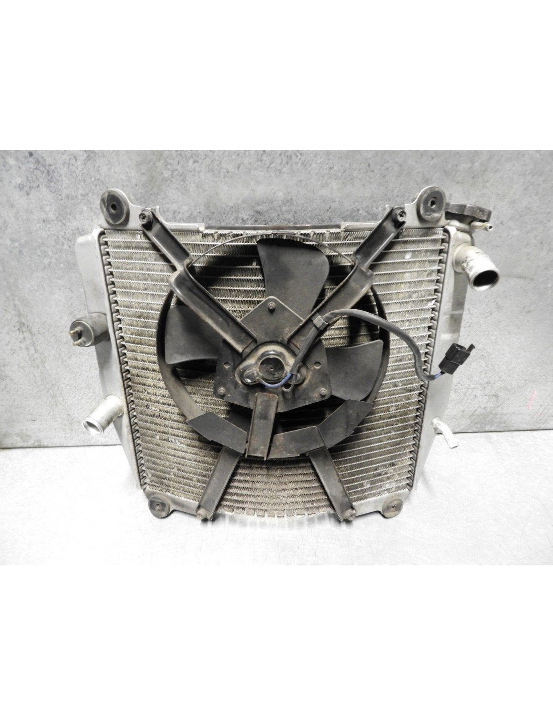 ZXR750 1993 - 1996 Kawasaki Radiator D1-43367