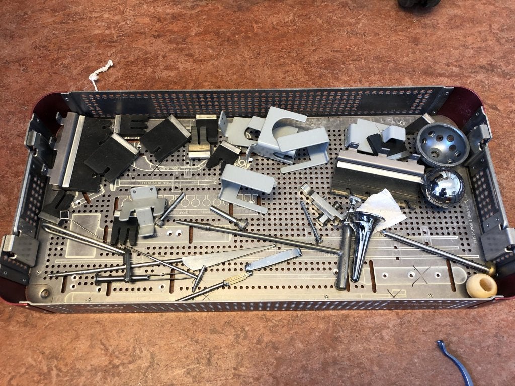 Tray orthopedische spullen raspen, veilen en overigen, Diversen, Braces