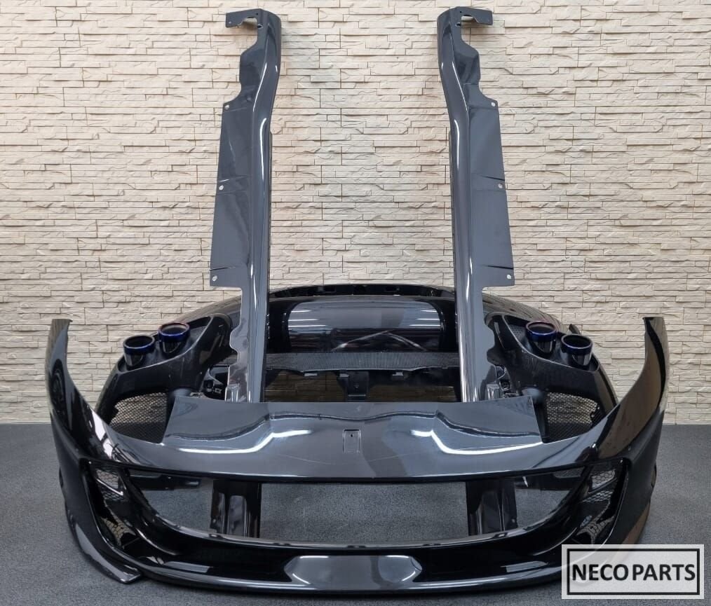 BUMPER FERRARI 812 VOORBUMPER ACHTERBUMPER CARBON ORIGINEEL, Arrière, -, Haillon arrière, Ferrari