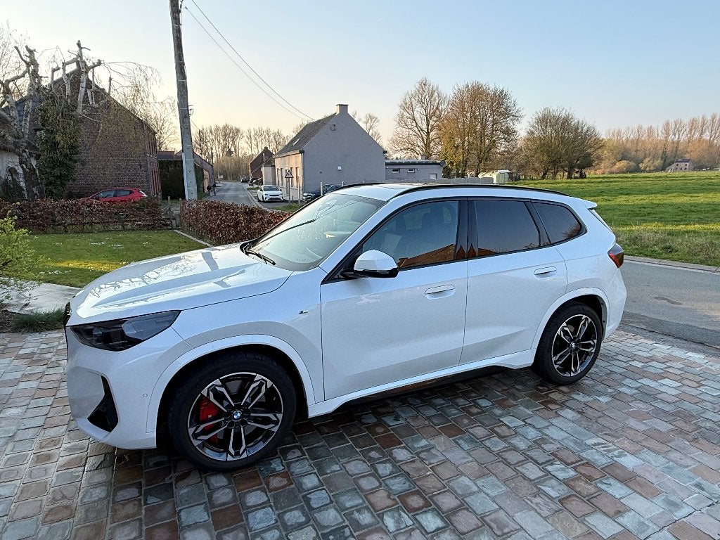 BMW X1 U11 sdrive 18i (Msport pro full options), Autos, BMW, Particulier, X1, ABS, Caméra de recul, Phares directionnels, Régulateur de distance