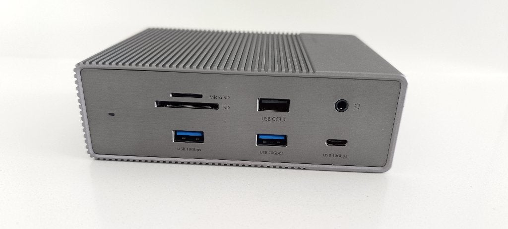 Pro HyperDrive GEN2 18-Port USB-C Docking (nieuwstaat), Informatique & Logiciels, Stations d'accueil, Enlèvement ou Envoi, Comme neuf