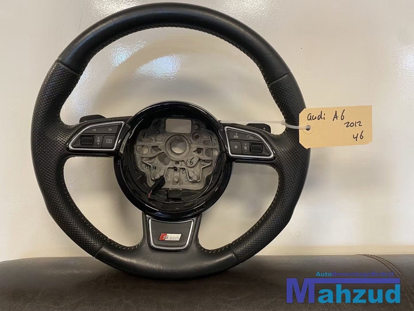 AUDI A6 C7 Stuurwiel stuur sportstuur met flipper, Auto-onderdelen, Gebruikt, AUDI AG, Auto-Union-Strasse 1
85045  Ingolstadt, DE