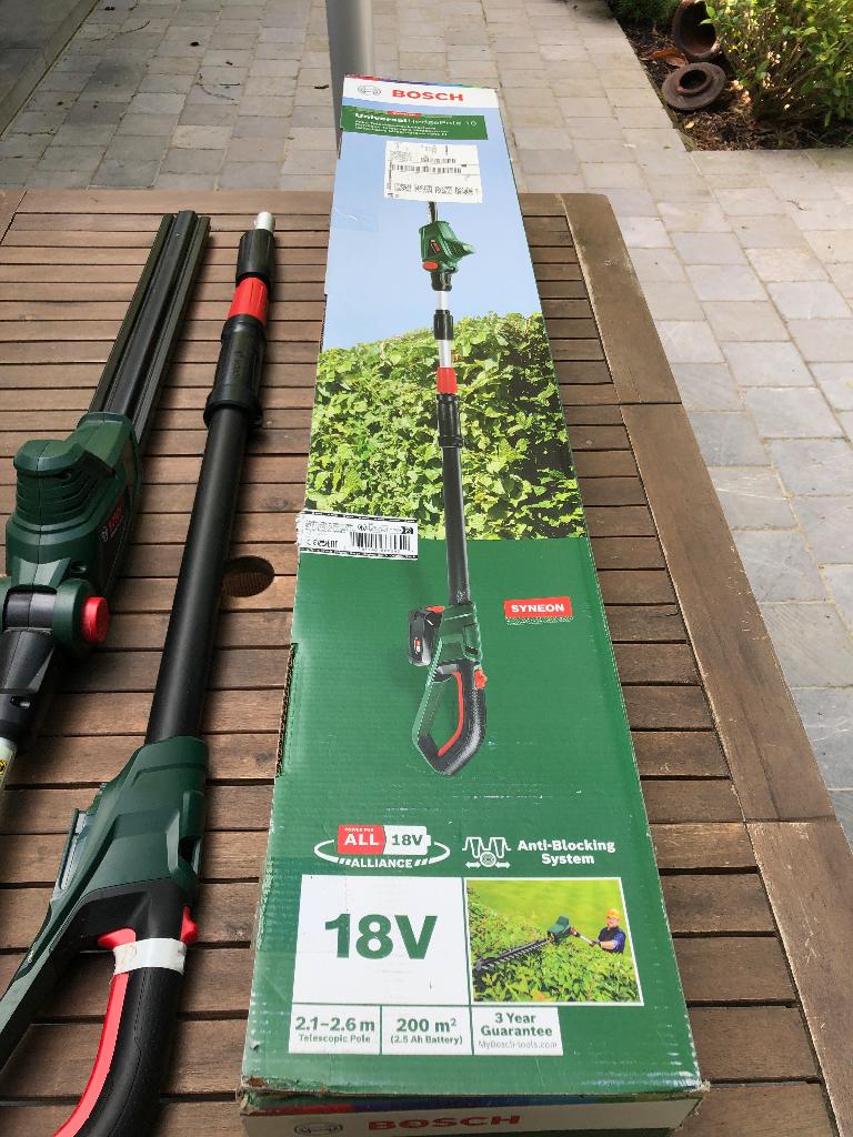 Heggeschaar draadloos met accu lader, Jardin & Terrasse, Taille-haies, Enlèvement, Comme neuf, Batterie, BOSCH
