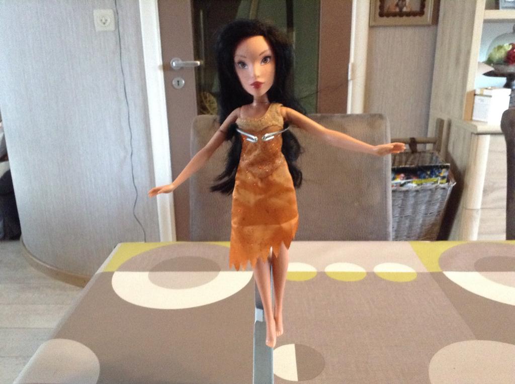 Disney Pocahontas speelpop (30 cm), Ophalen of Verzenden, Gebruikt, Barbie