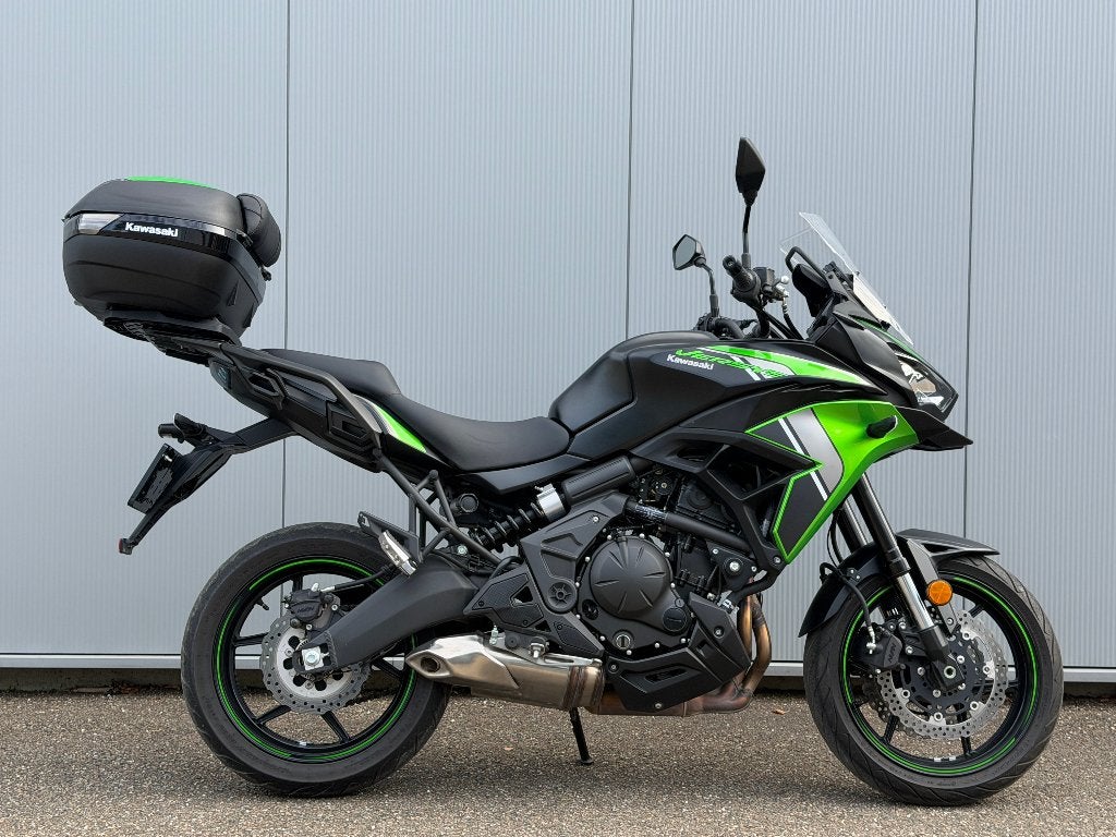 Kawasaki Versys 650 / Topkoffer / 2024 - 4800km / BTW-motor, 2 cilinders, Bedrijf, ABS, Meer dan 35 kW