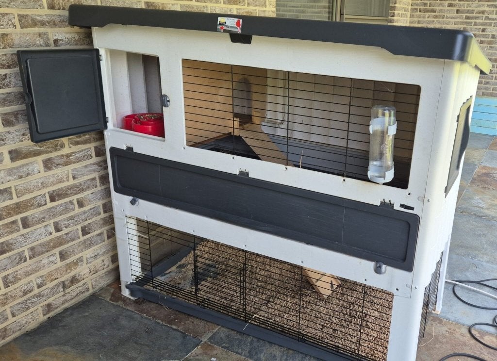 Clapier à lapins intérieur/extérieur avec quelq. accessoires, Animaux & Accessoires, Rongeurs & Lapins | Cages & Clapiers, Niche
