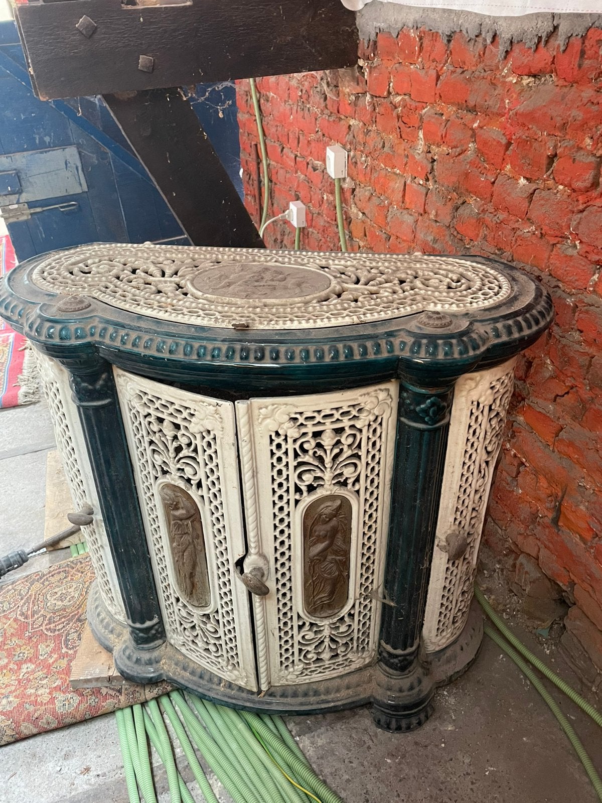Ancien poêle en fonte émaillée, Enlèvement, Utilisé