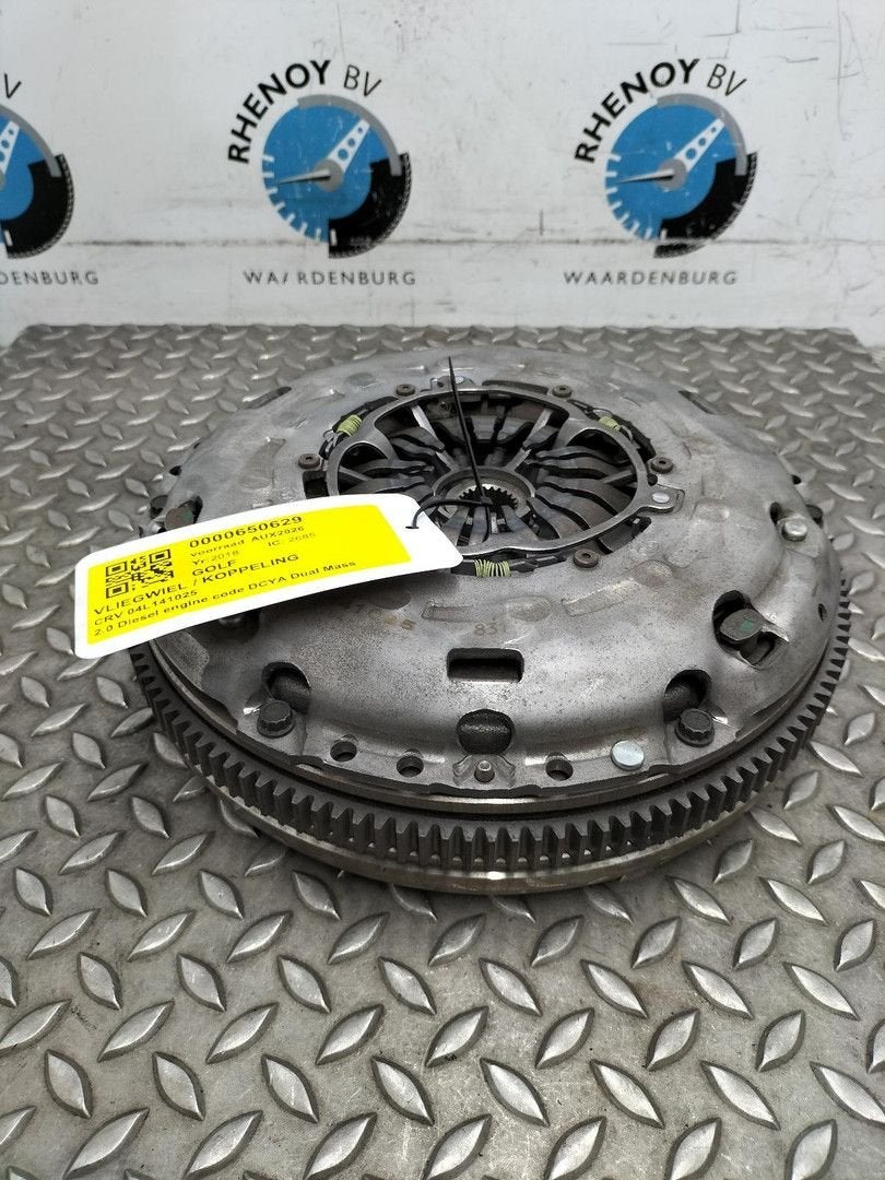 VOLKSWAGEN GOLF VLIEGWIEL / KOPPELING 04L141025 2018, Auto-onderdelen, Ophalen of Verzenden, Gebruikt, ARN erkend