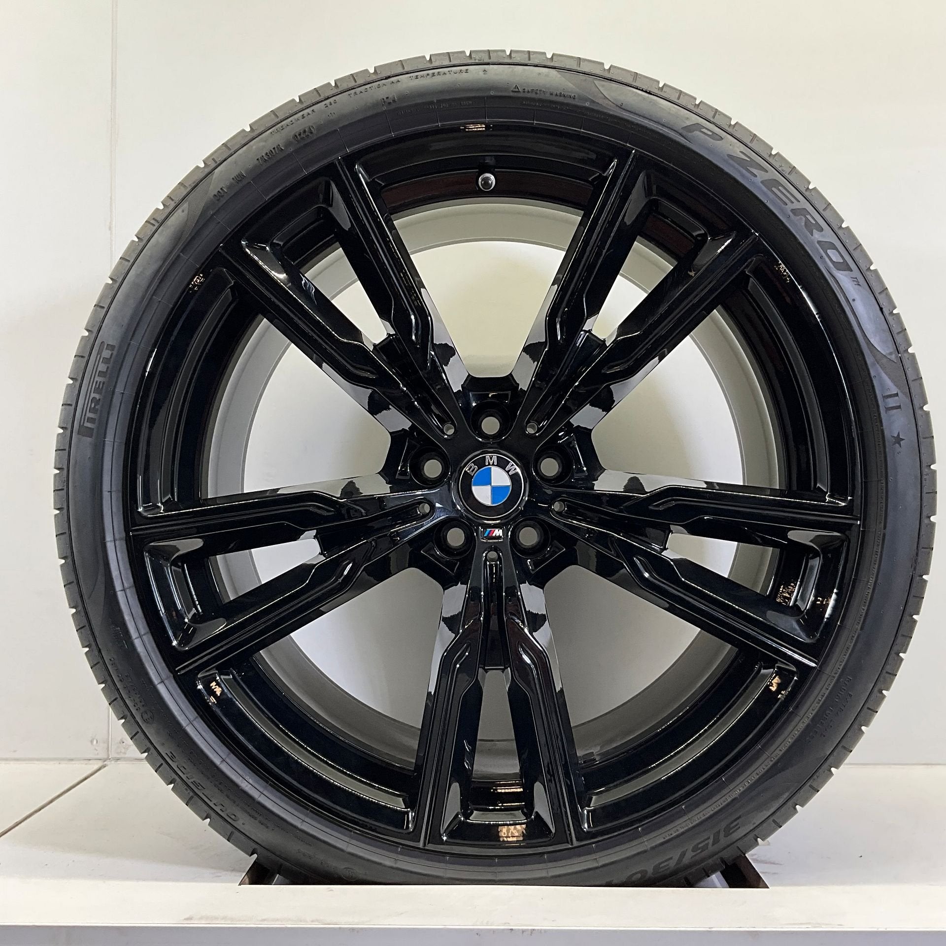 BMW X5 G05 X6 G06 BREEDSET VELGEN + ZOMERBANDEN 22 INCH ORIG, Auto-onderdelen, Gebruikt, -, 275 mm, -