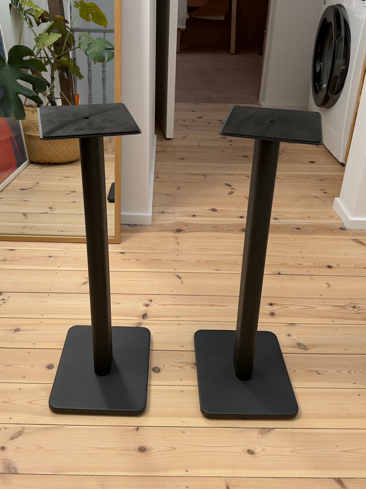Pieds d’enceintes Kanto SP26PL noirs, Enlèvement, Comme neuf