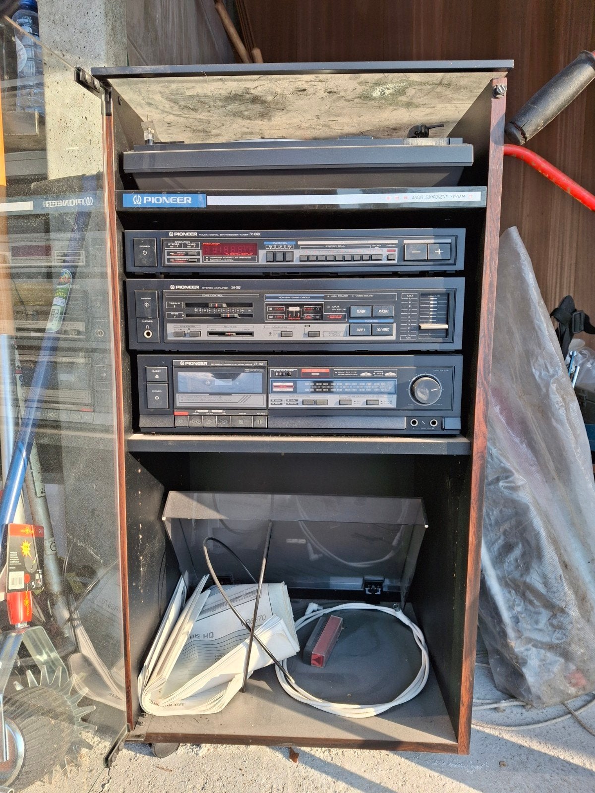 Pioneer stereo, Ophalen, Pioneer