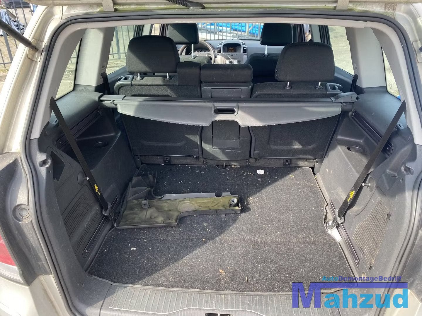 OPEL ZAFIRA B rolhoes 2005-2011, Opel Automobile GmbH, Opel, Bahnhofsplatz 1
65423  Russelsheim am Main, DE, Kontakt@opel-infoservice.de
